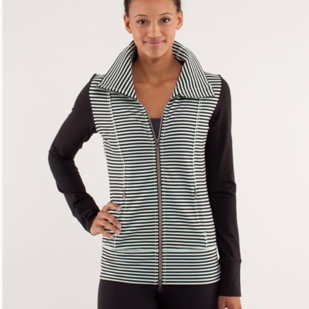 Lululemon Daily Yoga Jacket EUC